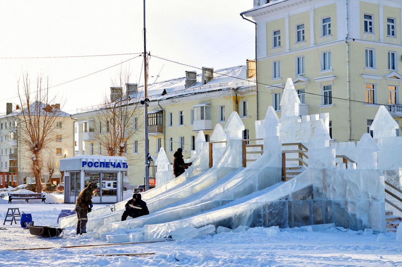 В мэрии похвалили качество льда для новогоднего городка