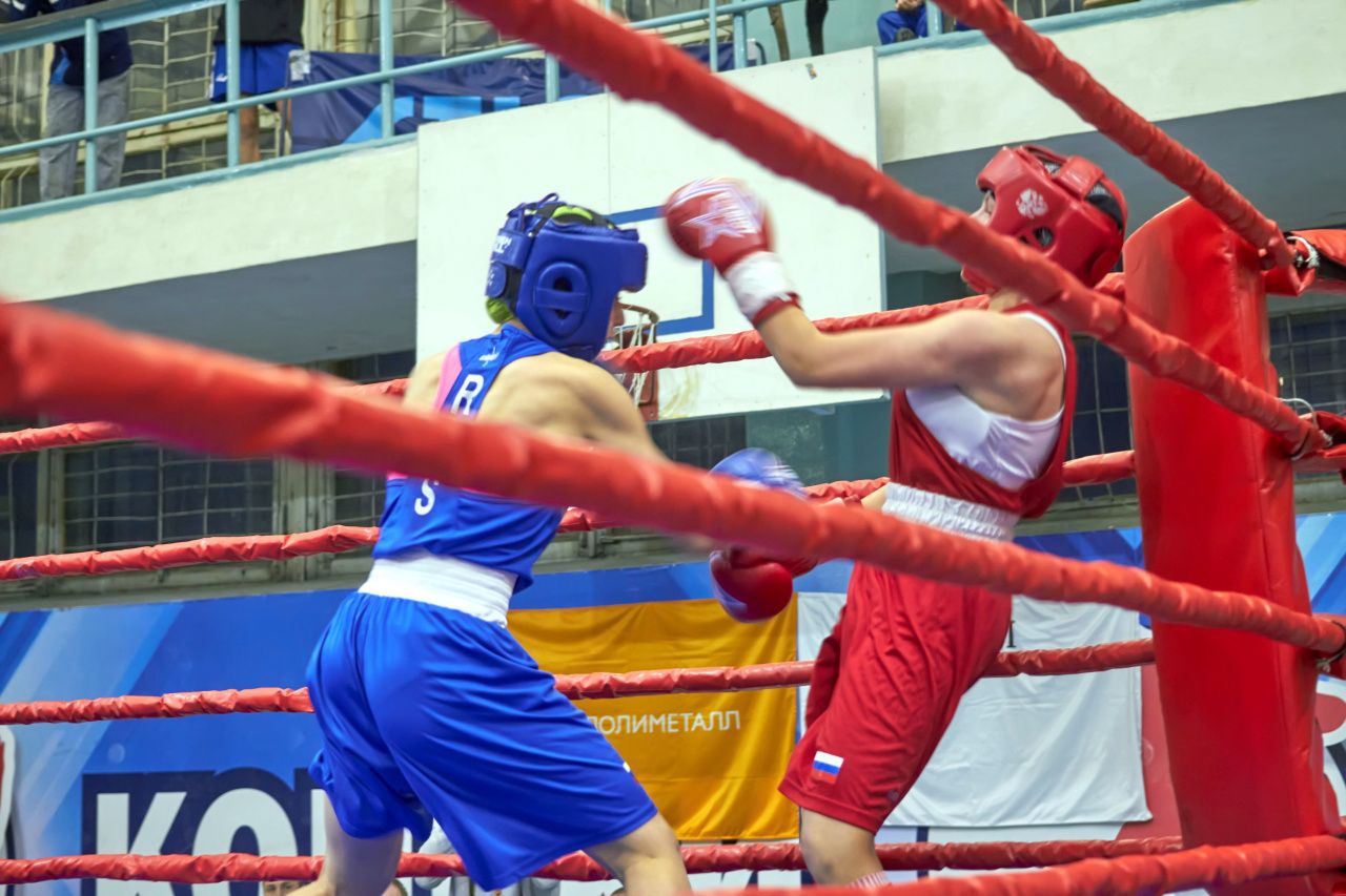 В Краснотурьинске прошел финал чемпионата по боксу среди девушек и женщин