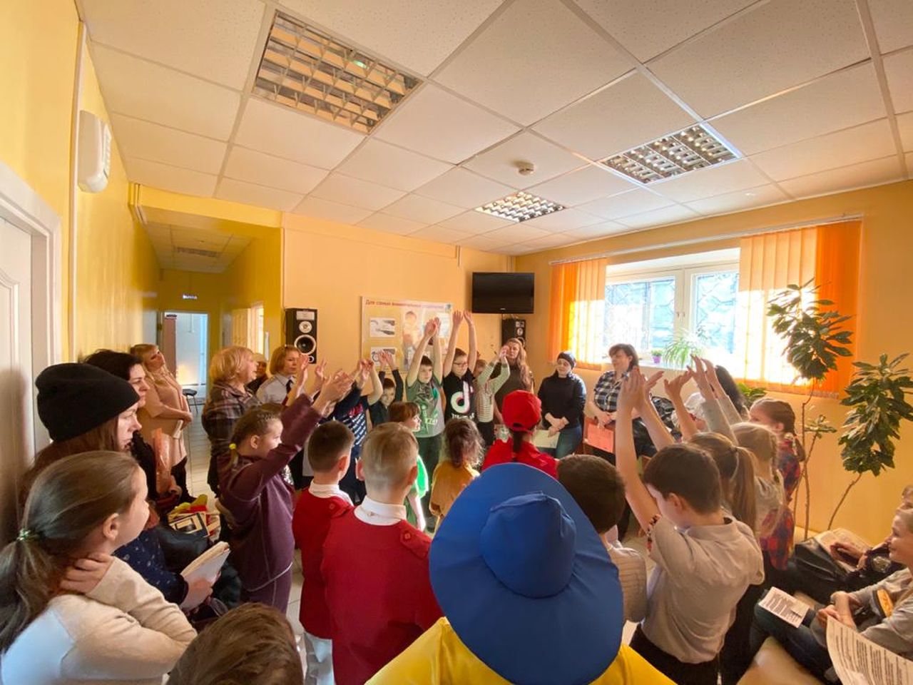 ЮИДовцы Краснотурьинска отмечают день рождения. После окончание курсов ребята успешно сдают на права
