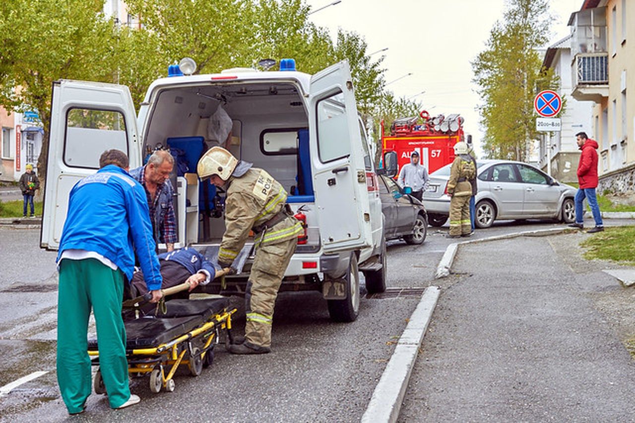 В Краснотурьинске пенсионерка получила перелом ноги в ДТП