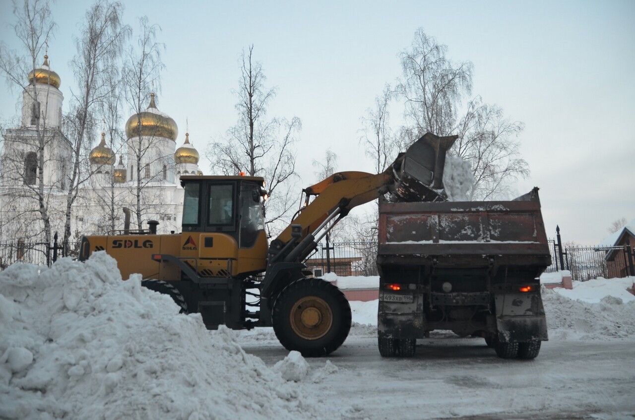 Фирме из Екатеринбурга отказали в чистке Краснотурьинска от снега. Подрядчика пока нет