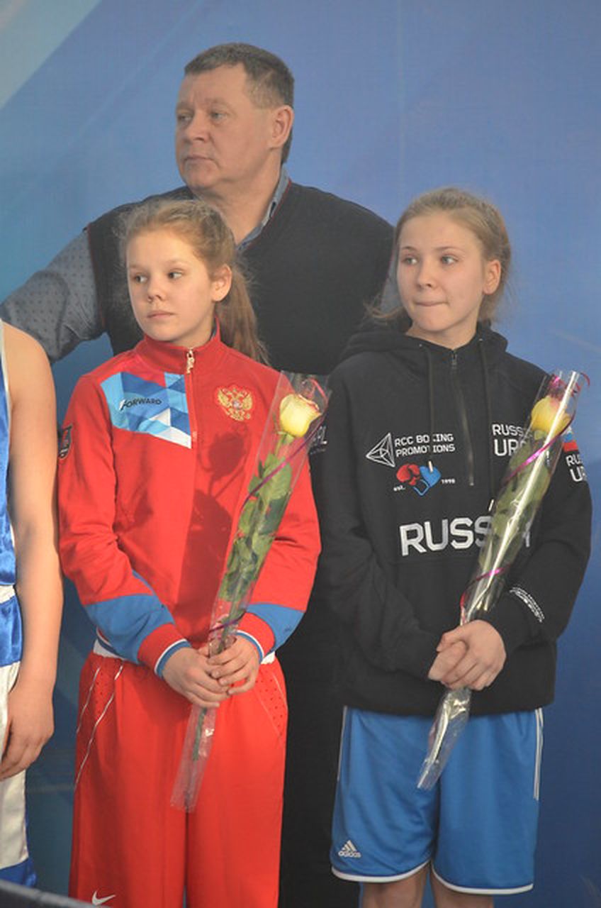 Краснотурьинские девушки-боксеры стали лучшими в Москве