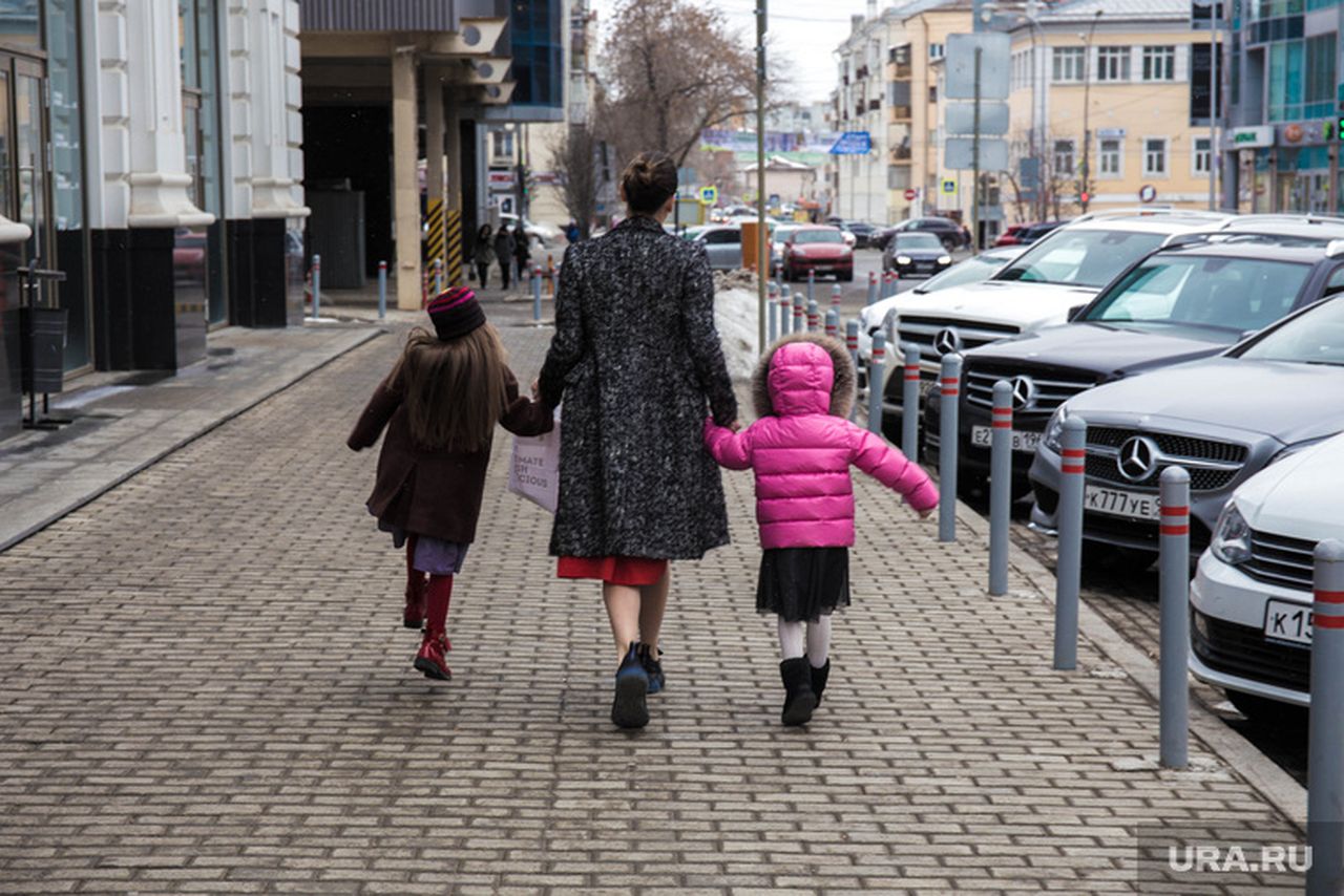 В России изменили правила получения детских пособий