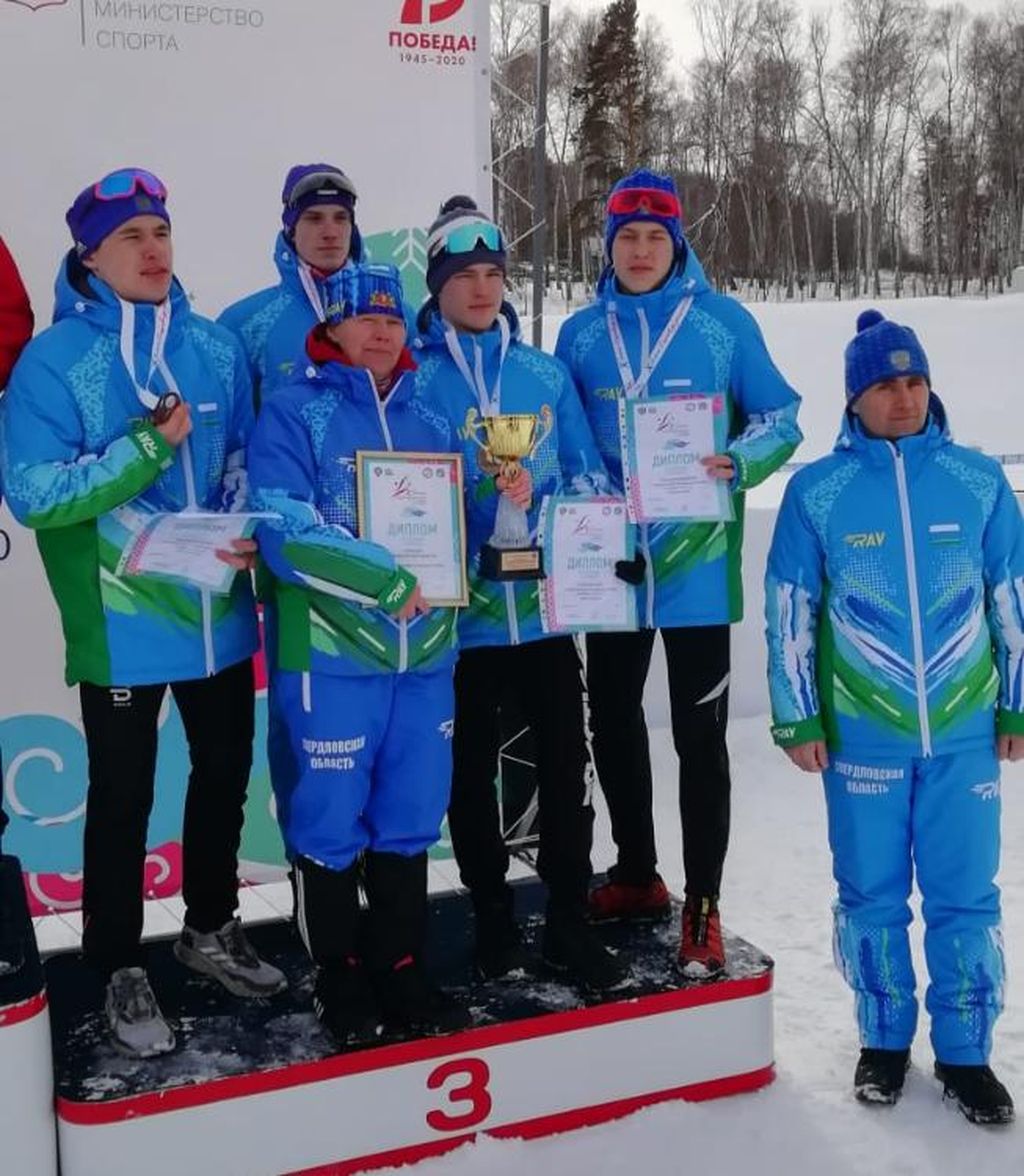 Краснотурьинские лыжники поучаствовали в зимней спартакиаде учащихся России
