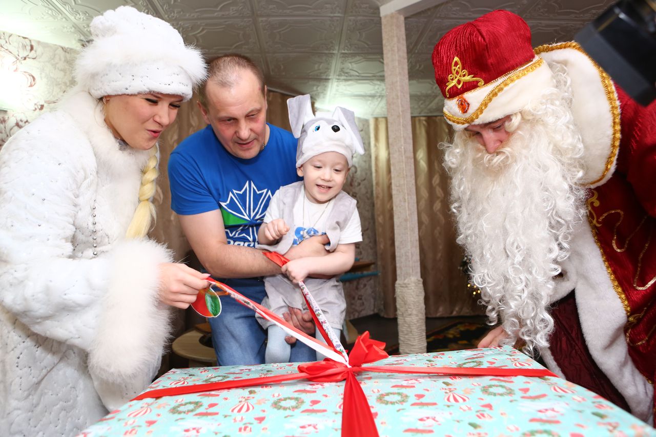 Код «Мандарин»: сотрудники «Золота Северного Урала» дарят новогоднее чудо
