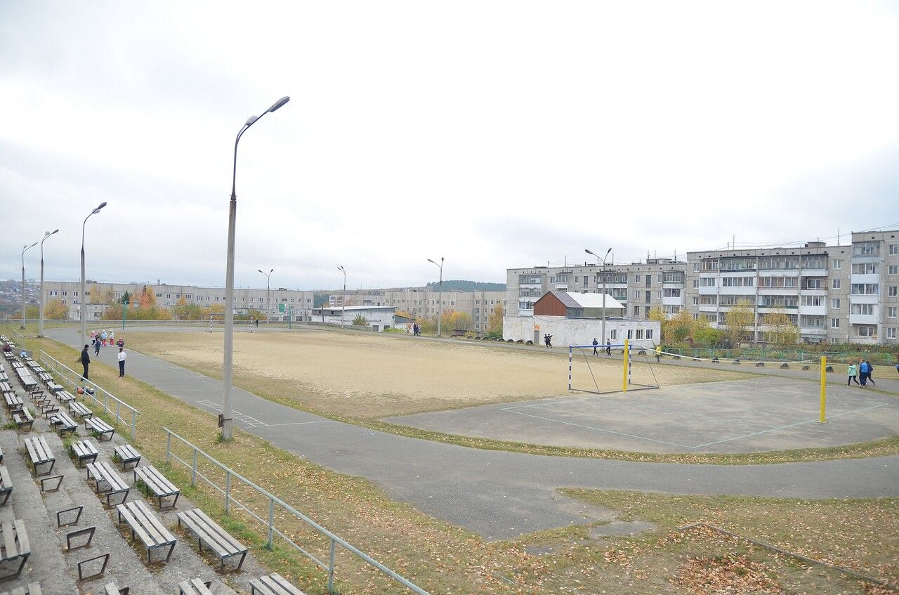 Область «не дала денег» на строительство спортивной площадки с искусственным покрытием