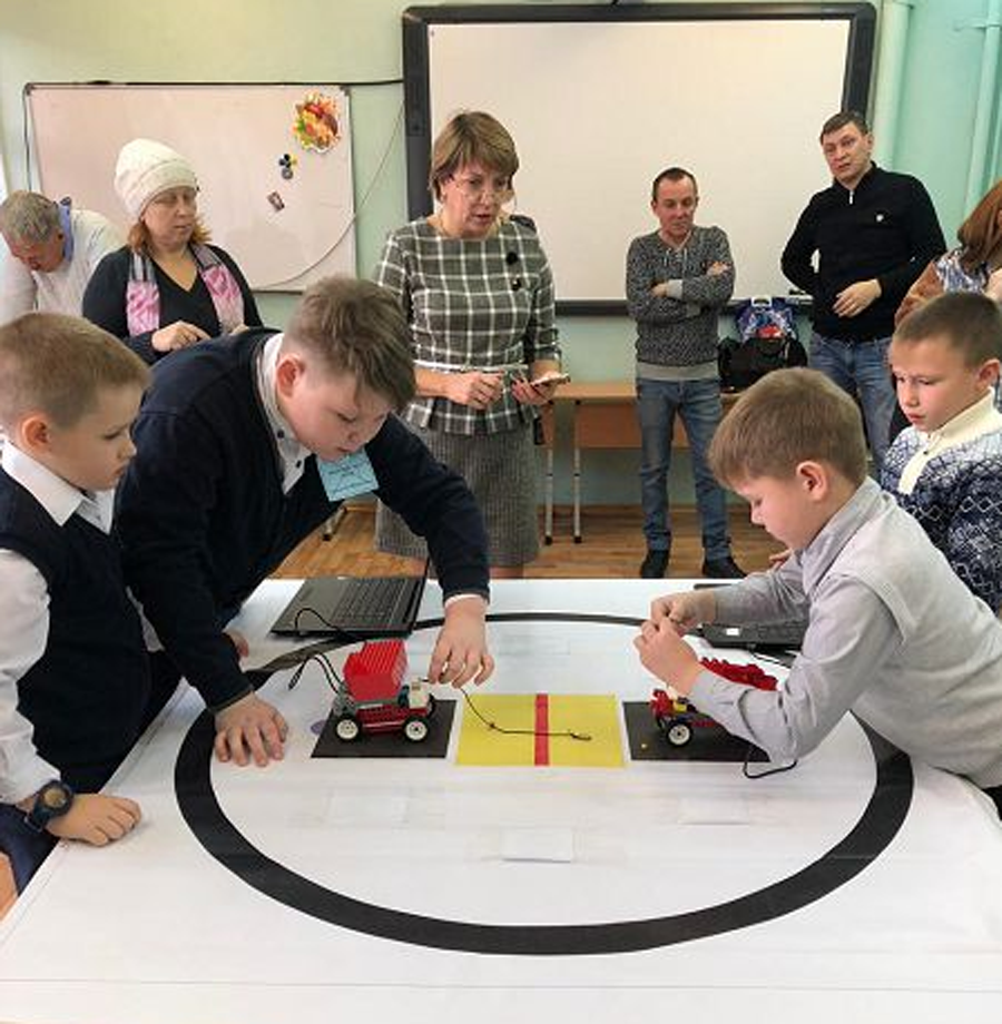 В Краснотурьинске прошли окружные соревнования по робототехнике