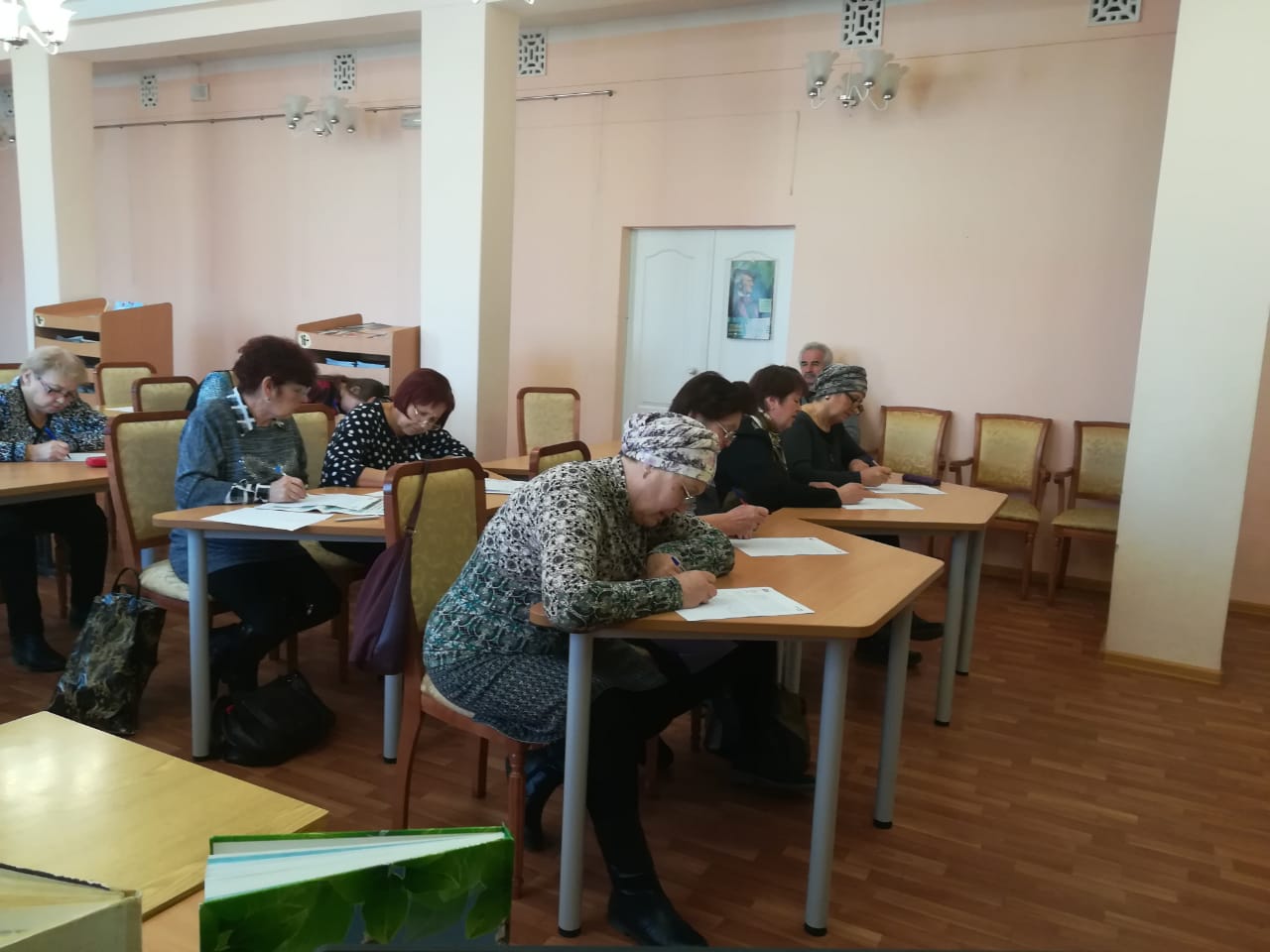 11 краснотурьинцев написали диктант на татарском языке 