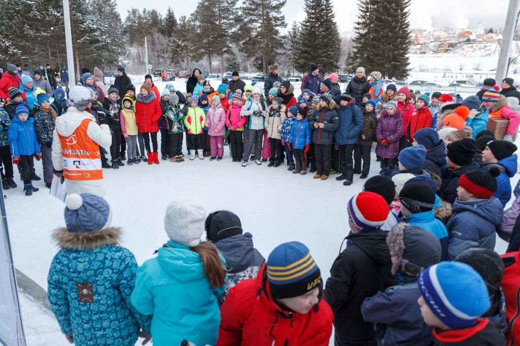 В прошлом году спортивный фестиваль в Краснотурьинске собрал немало людей. А сколько детей - вы только посмотрите! Фото предоставлено пресс-службой БАЗ