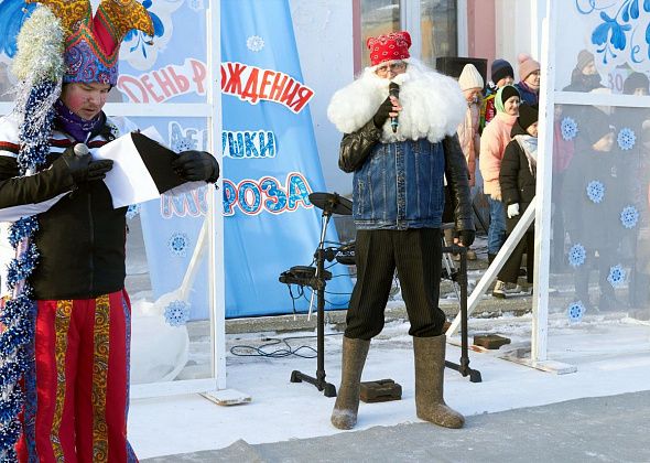 Рок-концерт и Дед Мороз в бандане: в городе отметили день рождения главного зимнего волшебника