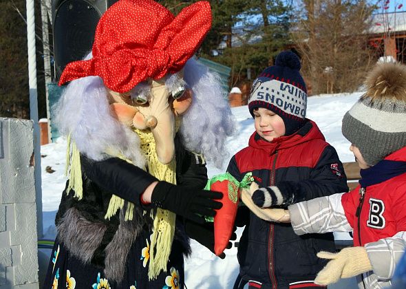 В Краснотурьинске отметили день рождения Деда Мороза. Взрослым не понравилось