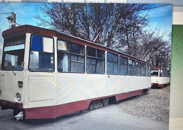 Замглавы Краснотурьинска показал трамваи, которые привезут из Челябинска