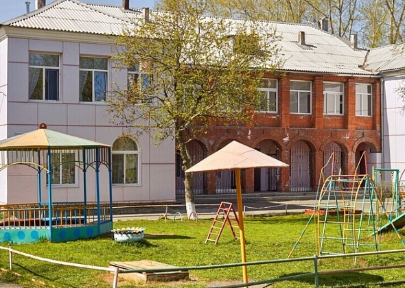 Краснотурьинцы принесли в «противотуберкулезный» детский сад почти 3000 подгузников
