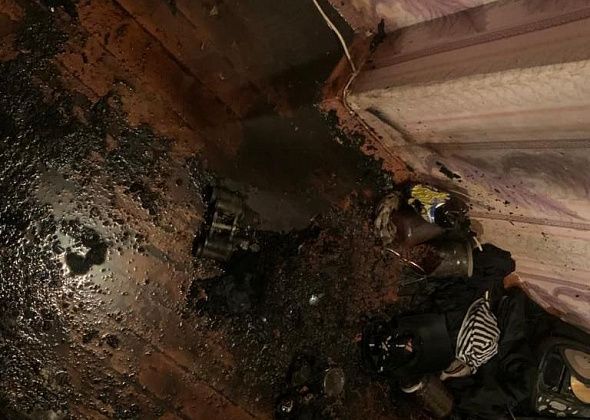 Пожарные спасли горожанина из горящей квартиры  