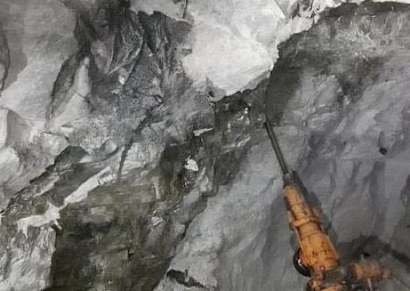 На шахте погиб 44-летний мужчина. Прокуратура  и следователи проводят проверку  