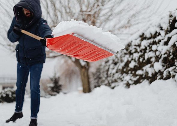 Чистить снег без вреда для здоровья и максимально эффективно 
