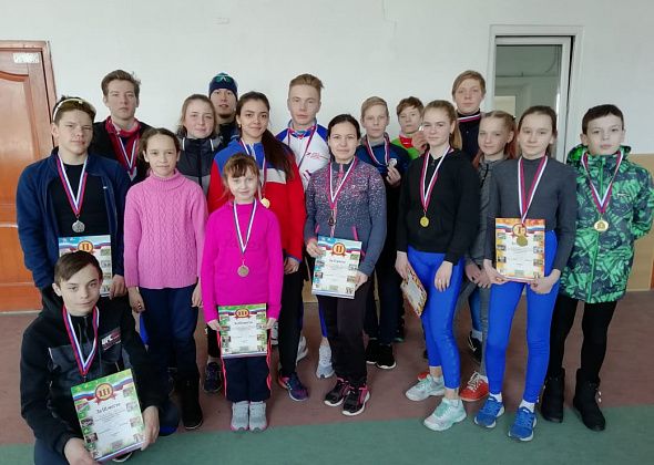 13 медалей завоевали краснотурьинские конькобежцы на окружных соревнованиях
