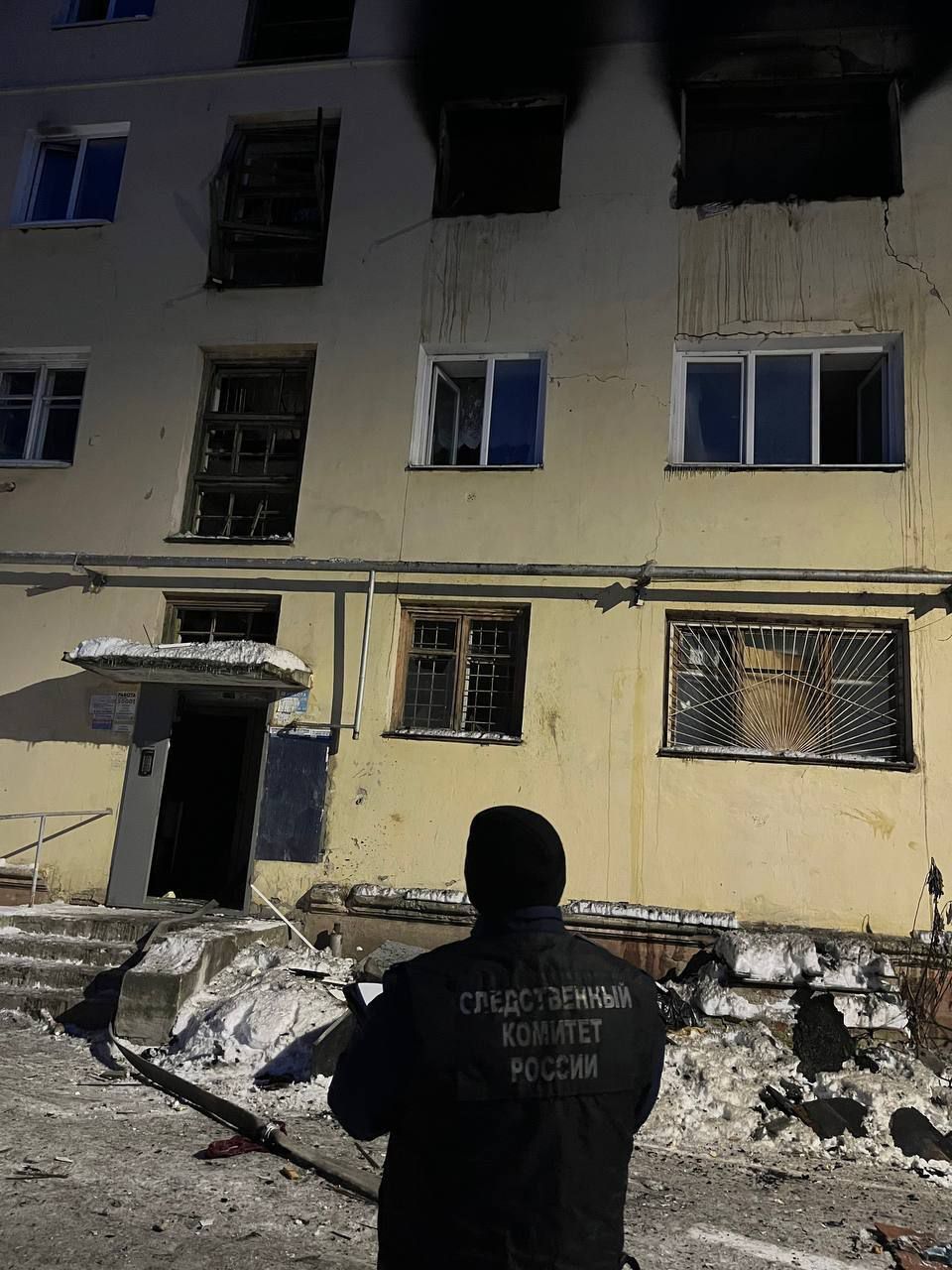 В Первоуральске после взрыва газа в квартире пострадали три человека