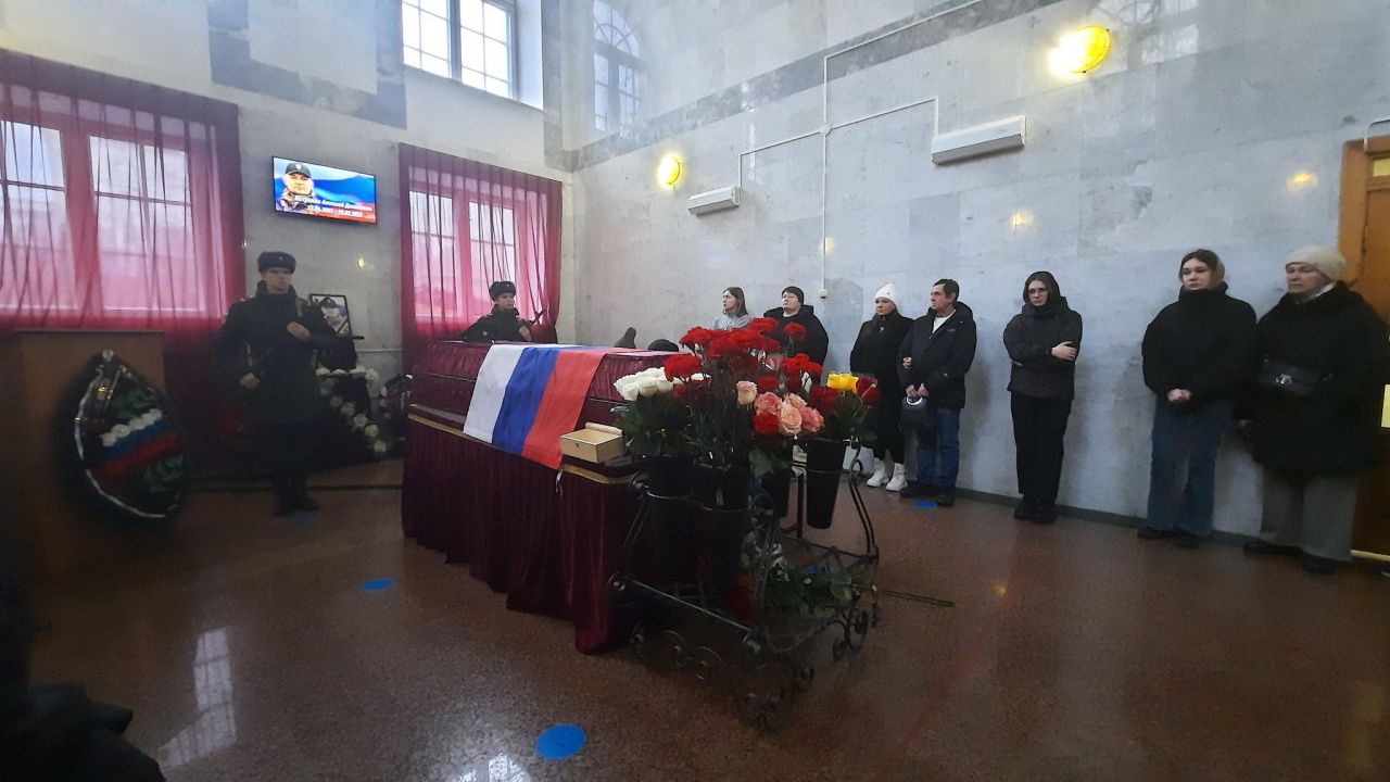 «Найден. 99% он». Похоронили Алексея Истранина, погибшего на СВО. Ему было 23 года