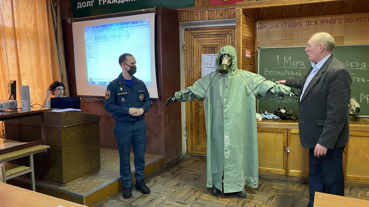 Сотрудники МЧС провели уроки ОБЖ  