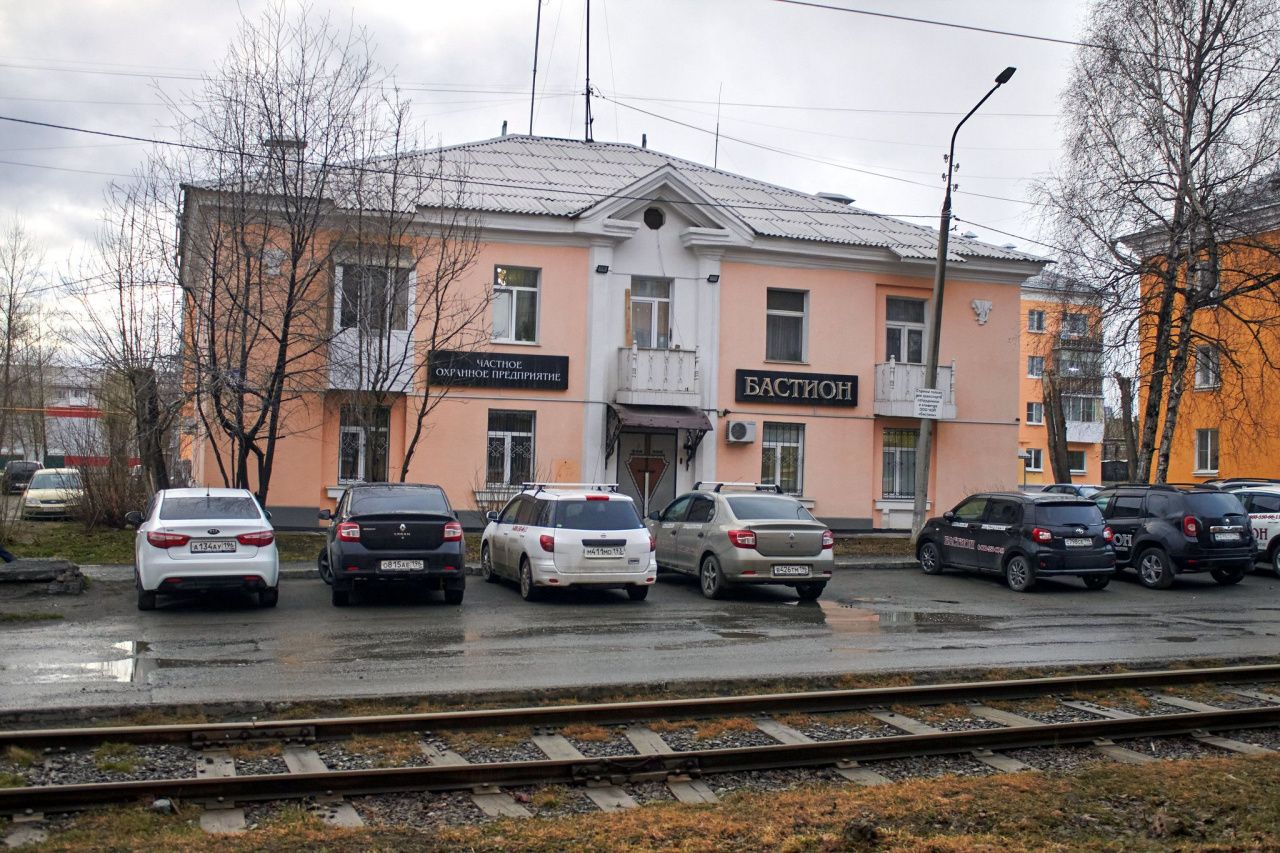 Читательница просит организовать автобусную остановку у «Бастиона» или школы №2