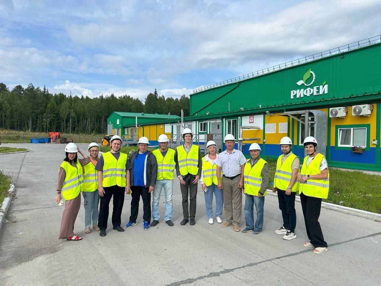 Общественникам показали работу нового мусоросортировочного комплекса в Краснотурьинске