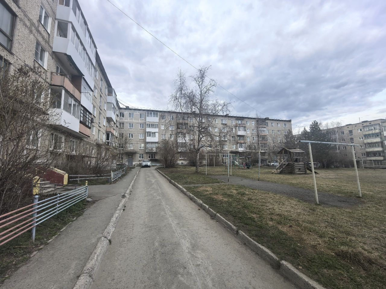«Мы заперты в ловушке». Жители дома в Краснотурьинске бьют тревогу