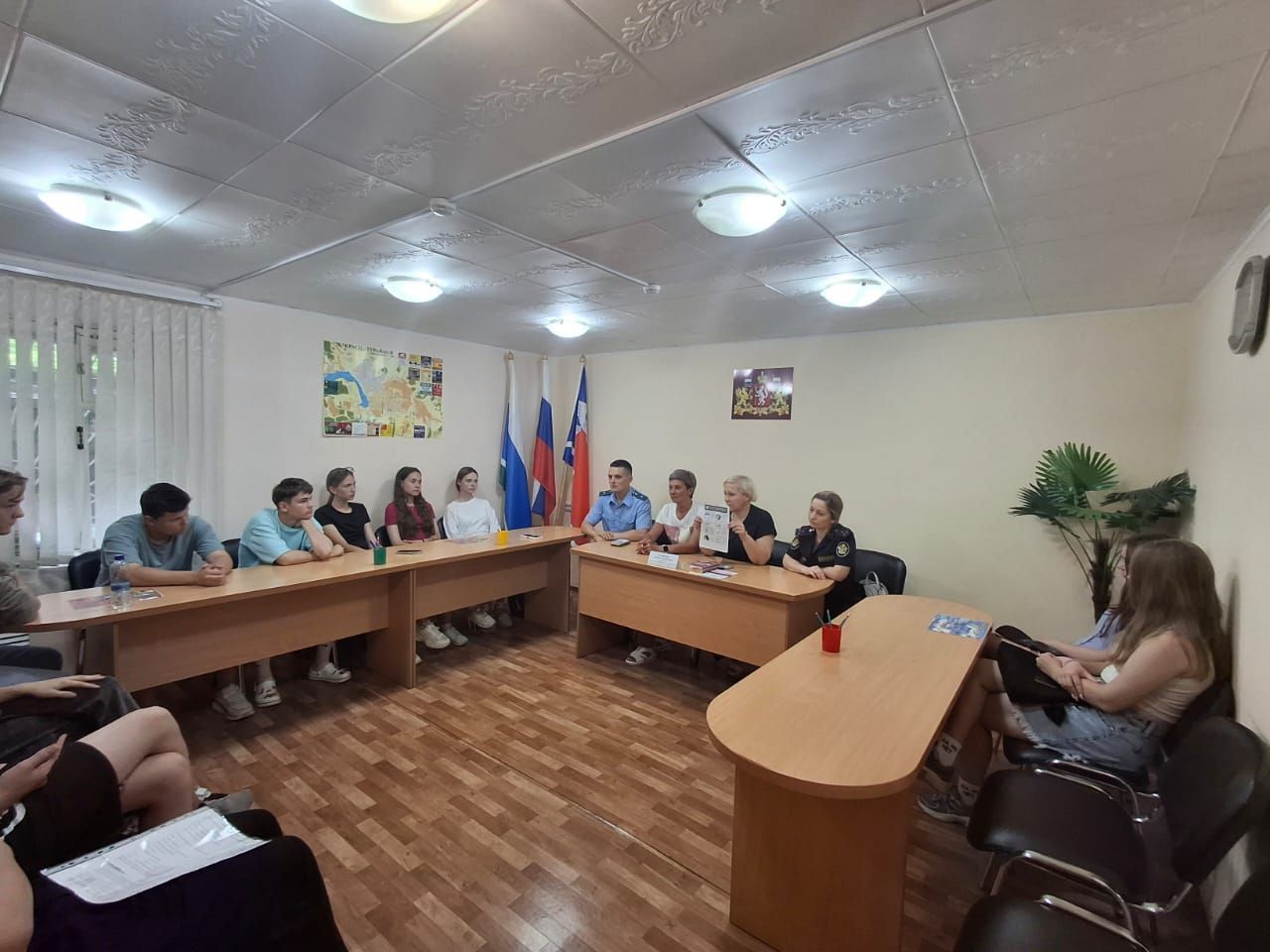 Дети встретились с представителями ведомств 