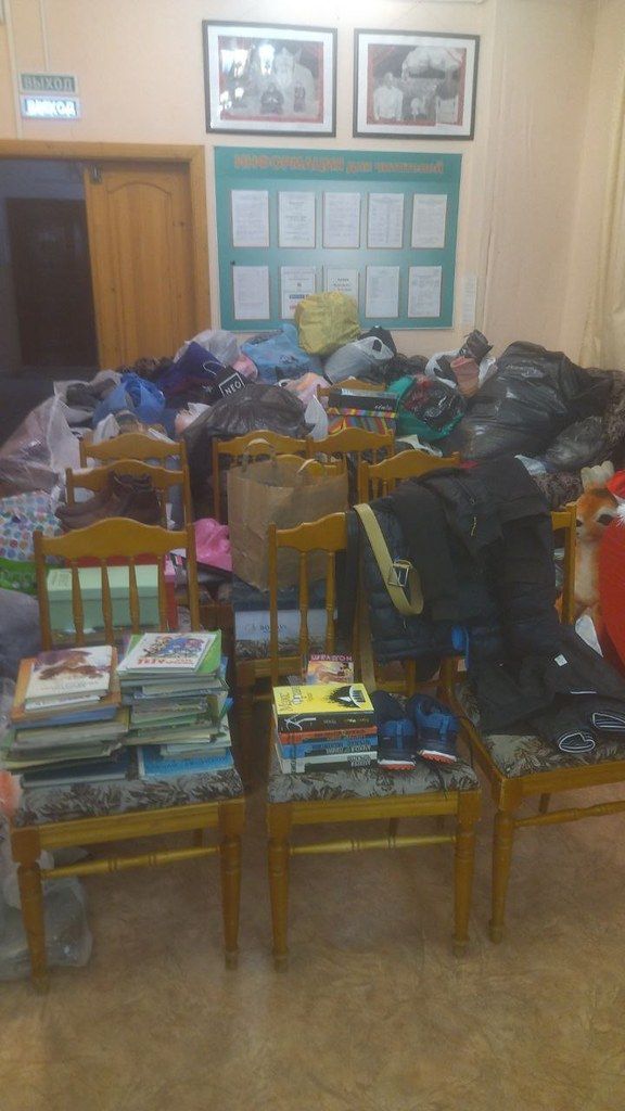 В библиотеке Рудничного соберут вещи для нуждающихся