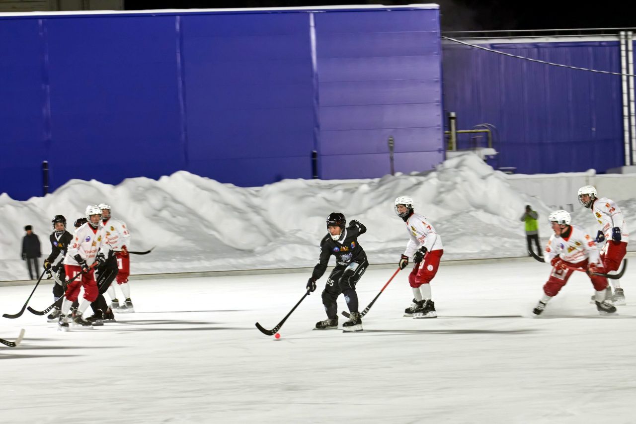 «Понравился настрой ребят». «Маяк» одержал две победы над принципиальным соперником