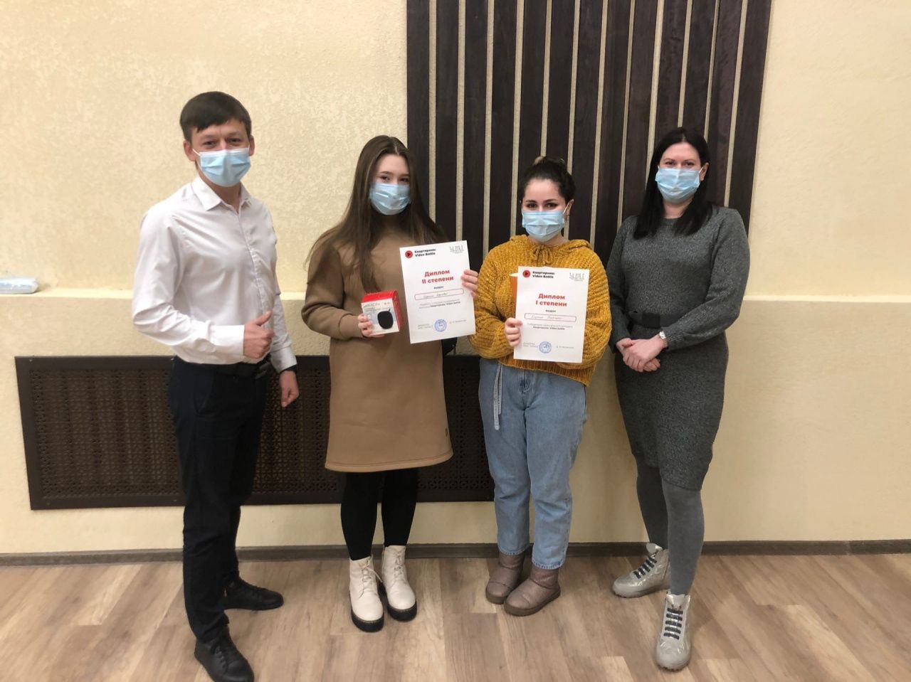 Названо имя победителя вокального конкурса «Квартирник: Video Battle»