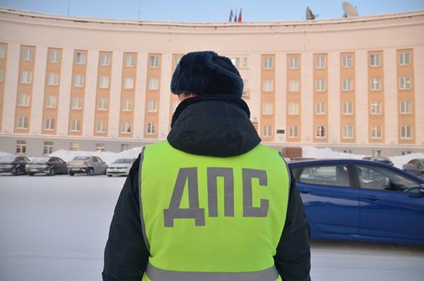 Парня, попавшегося с поддельными правами, оштрафовали
