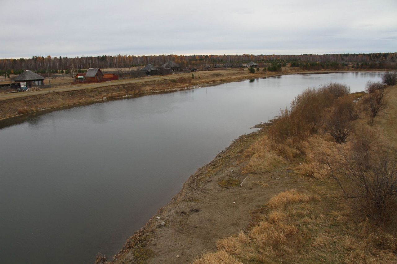 Уровень воды в реке сосьва сегодня. Река Сосьва Свердловская область. Грязная река Терек.