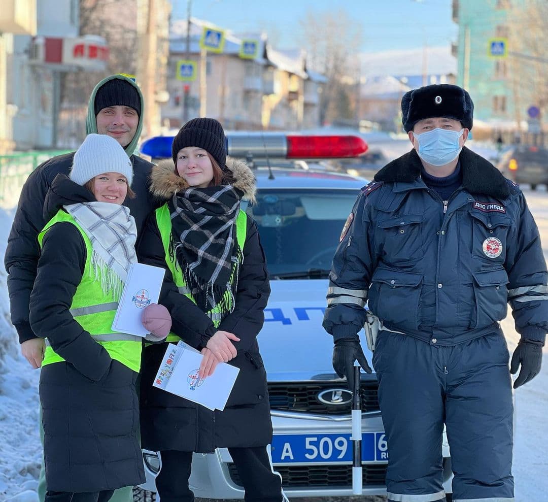 Сотрудники ГИБДД вместе со школьниками провели акцию «Письмо водителю»