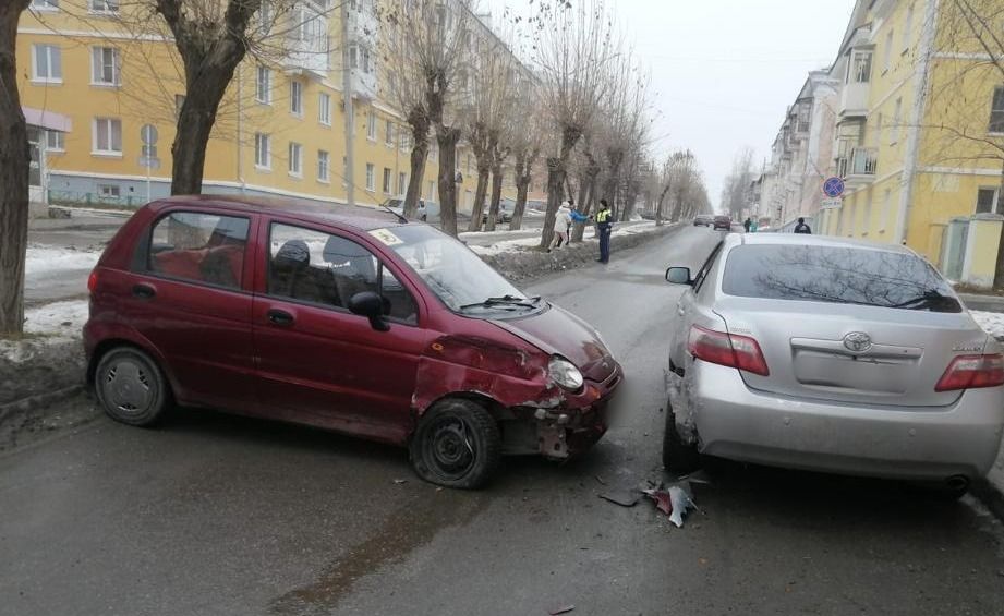 Пенсионер устроил два ДТП и попал в больницу
