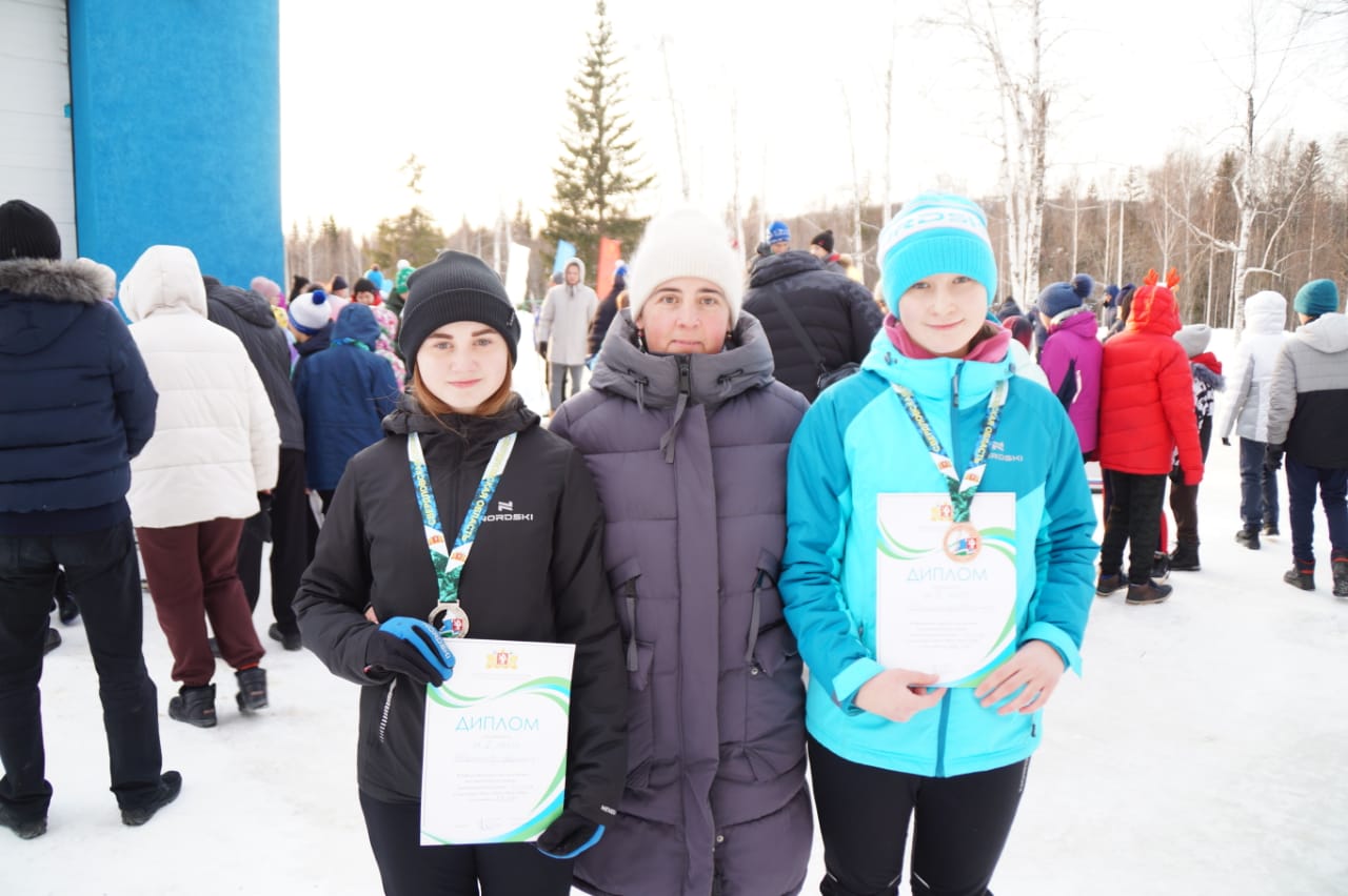 Спортсменки Краснотурьинска вошли в тройку лучших на первенстве по конькобежному спорту