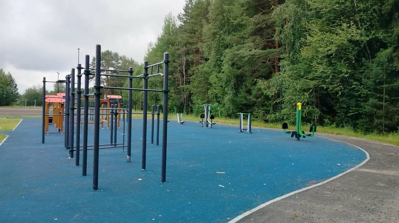В Краснотурьинске продолжают благоустраивать Парк горняков