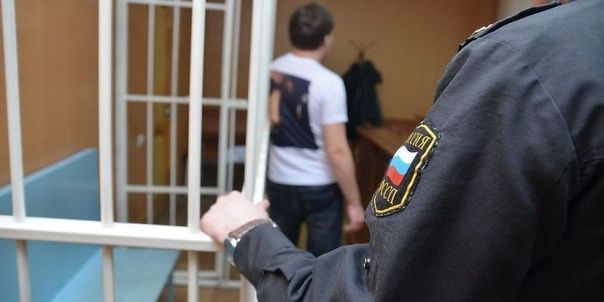 Дело против жителя Краснотурьинска, который избил женщину, прекращено. Она требовала 400 тысяч