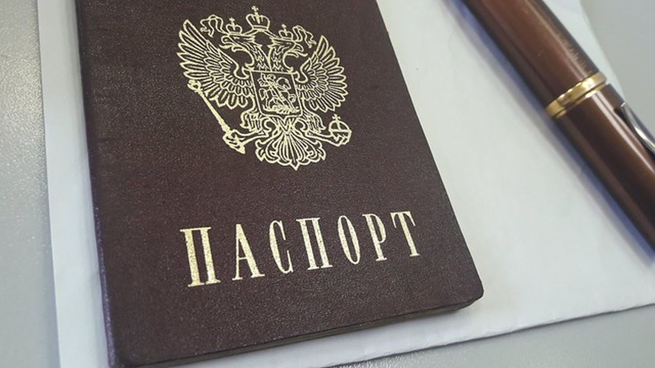 В редакцию «Вечерки» принесли потерянные документы на имя Анатолия Русакова. Забирайте!