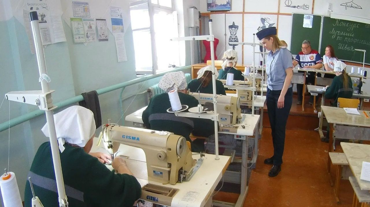 В краснотурьинской ИК-16 определили лучшую швею среди осужденных