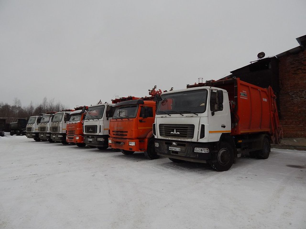 Для работы в Краснотурьинске куплено семь новых мусоровозов