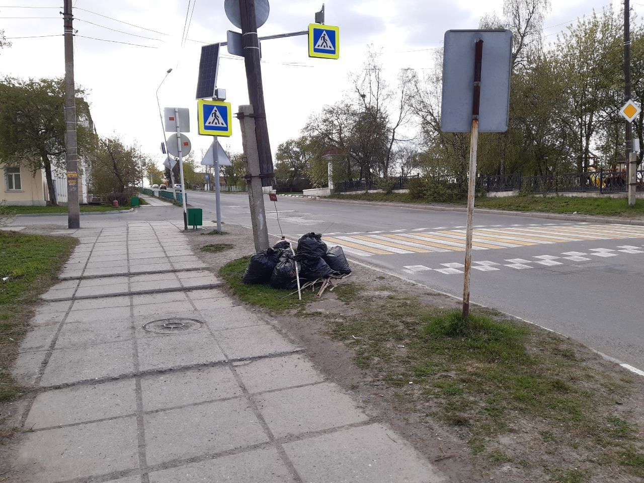 Более 100 самосвалов мусора собрали краснотурьинцы на субботниках