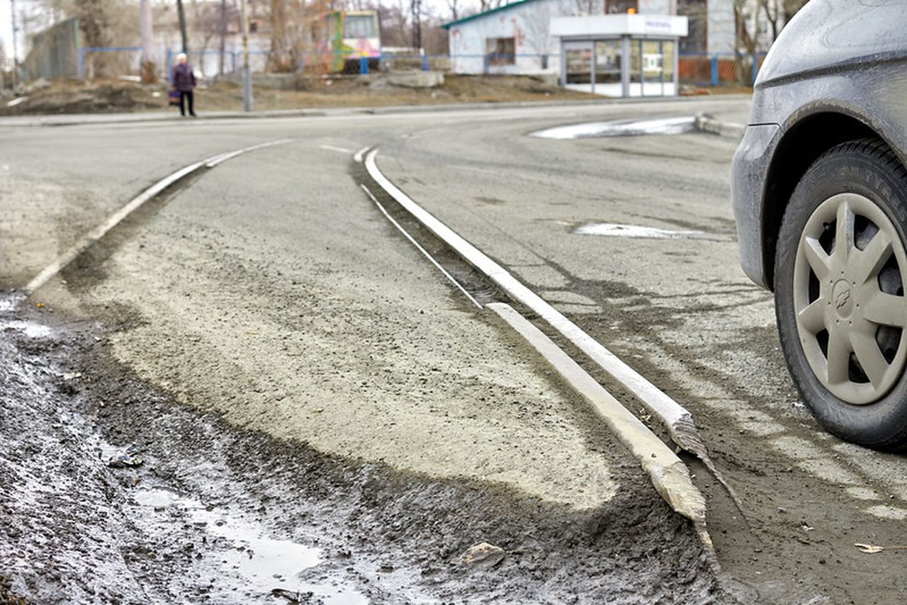 В Краснотурьинске уберут ненужные трамвайные рельсы. Если деньги будут