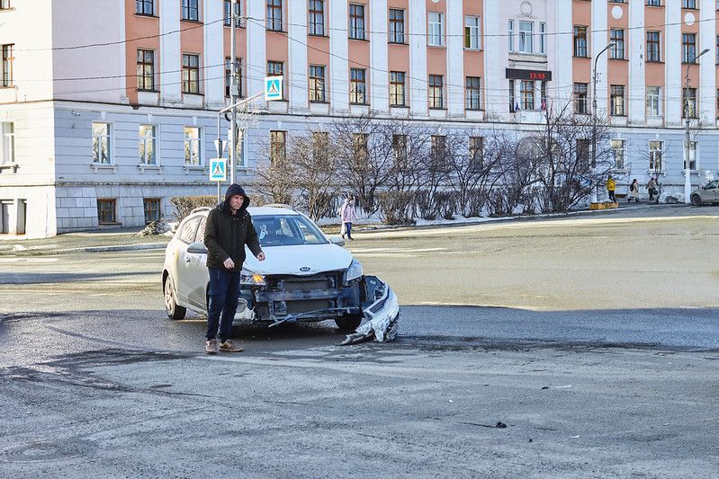 «Увидел «Ладу» в последний момент». В ДТП вновь угодила машина «Яндекс.Такси»