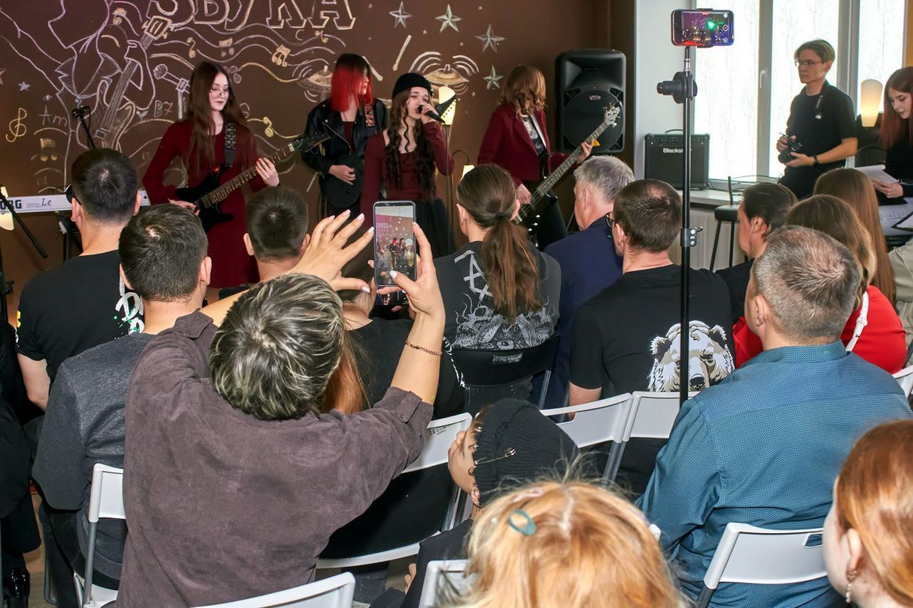 Победителем очередного рок-баттла стала группа Neverland