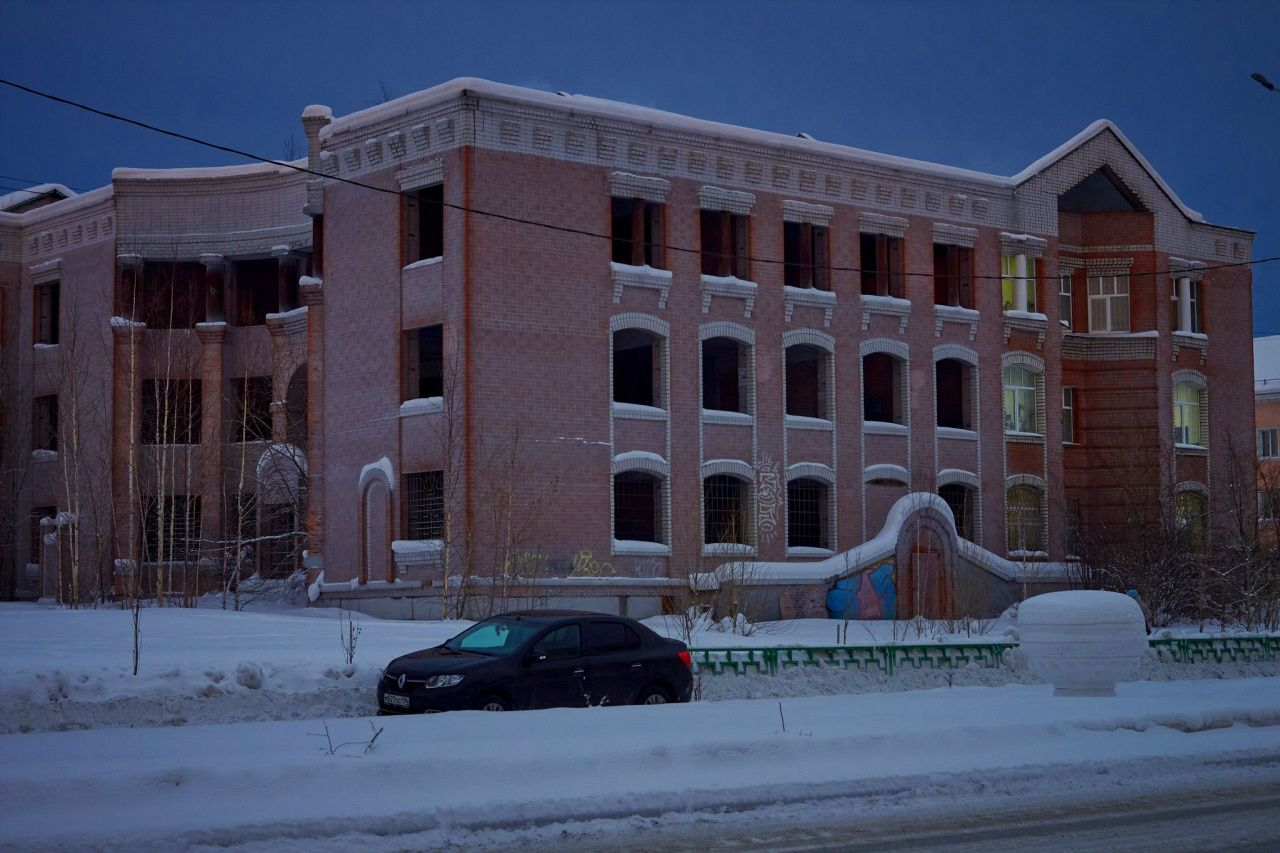 Недострой в центре Краснотурьинска хотят выставить на торги