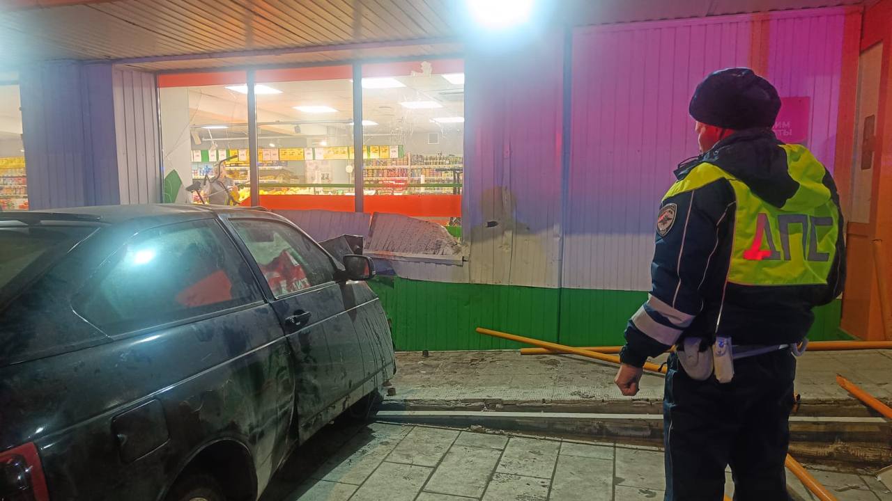 В Ревде водитель сбил трех девочек. Две погибли, одна госпитализирована