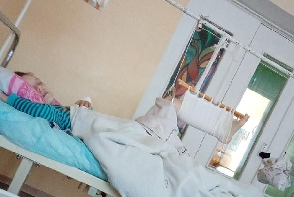 Кто ответит за ребенка: мама пострадавшего рассказала о ЧП