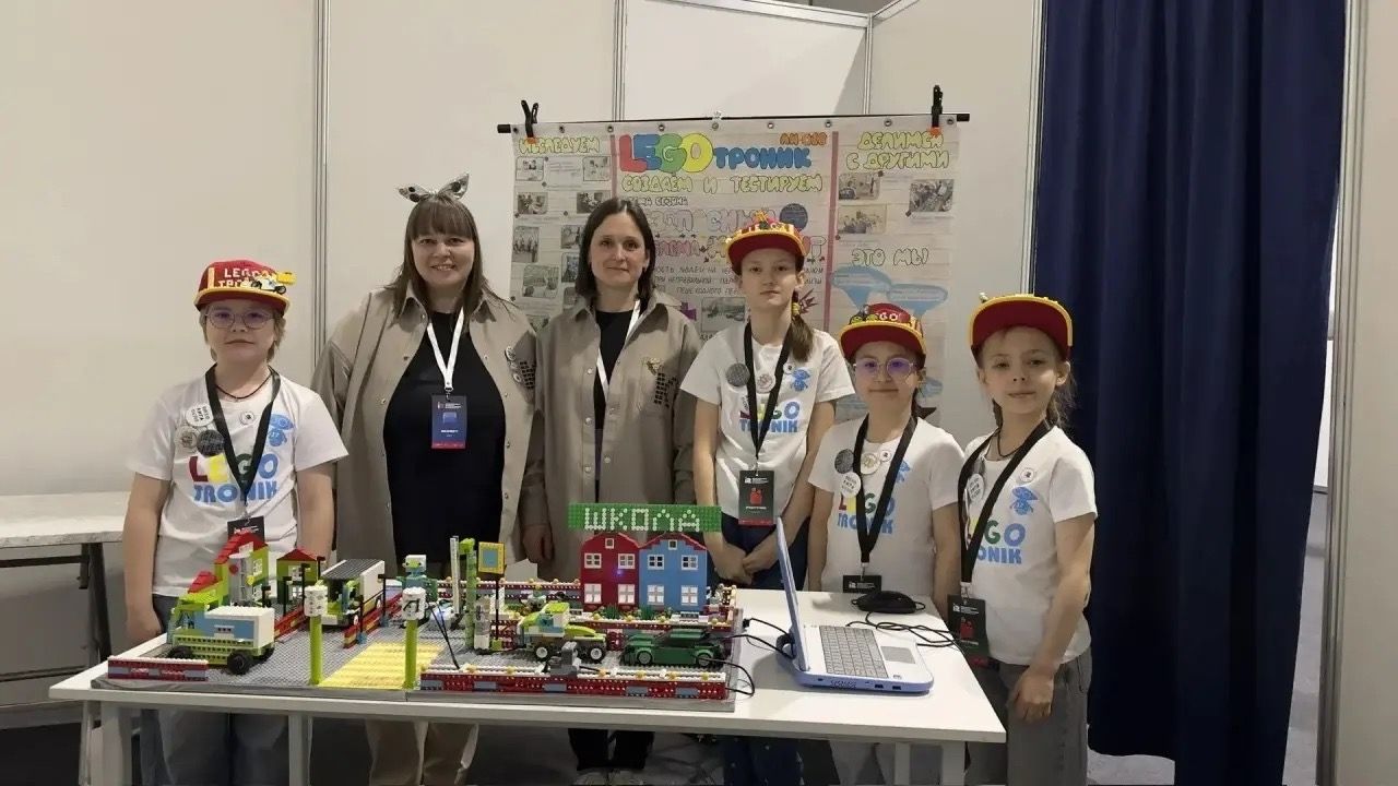 Учащиеся школы №17 победили на международном чемпионате робототехники в Красноярске