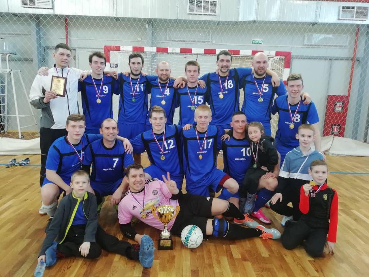Краснотурьинцы стали победителями в турнире по мини-футболу